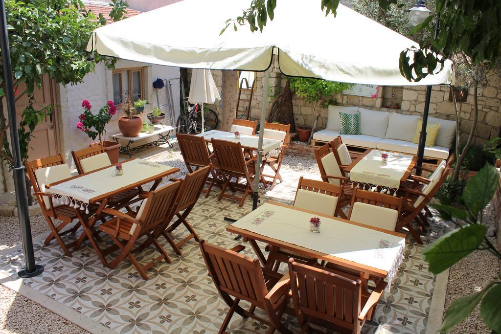 Lilyum Alacati - Tas Ev Экстерьер фото
