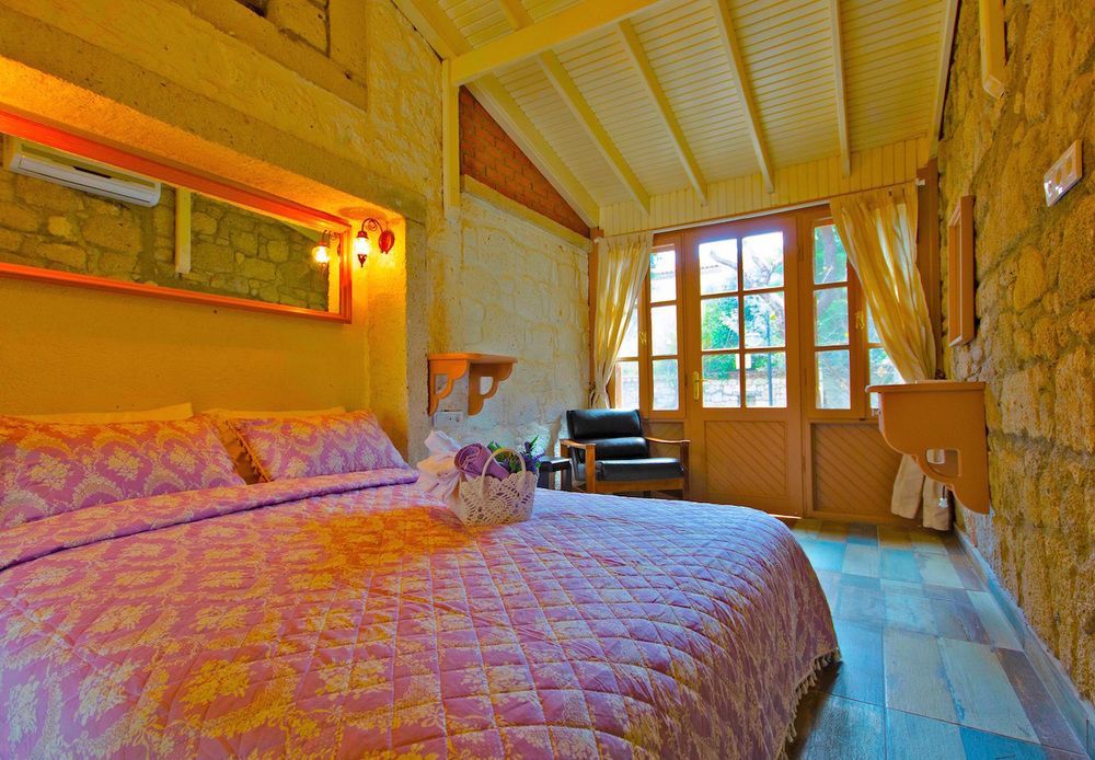 Lilyum Alacati - Tas Ev Экстерьер фото
